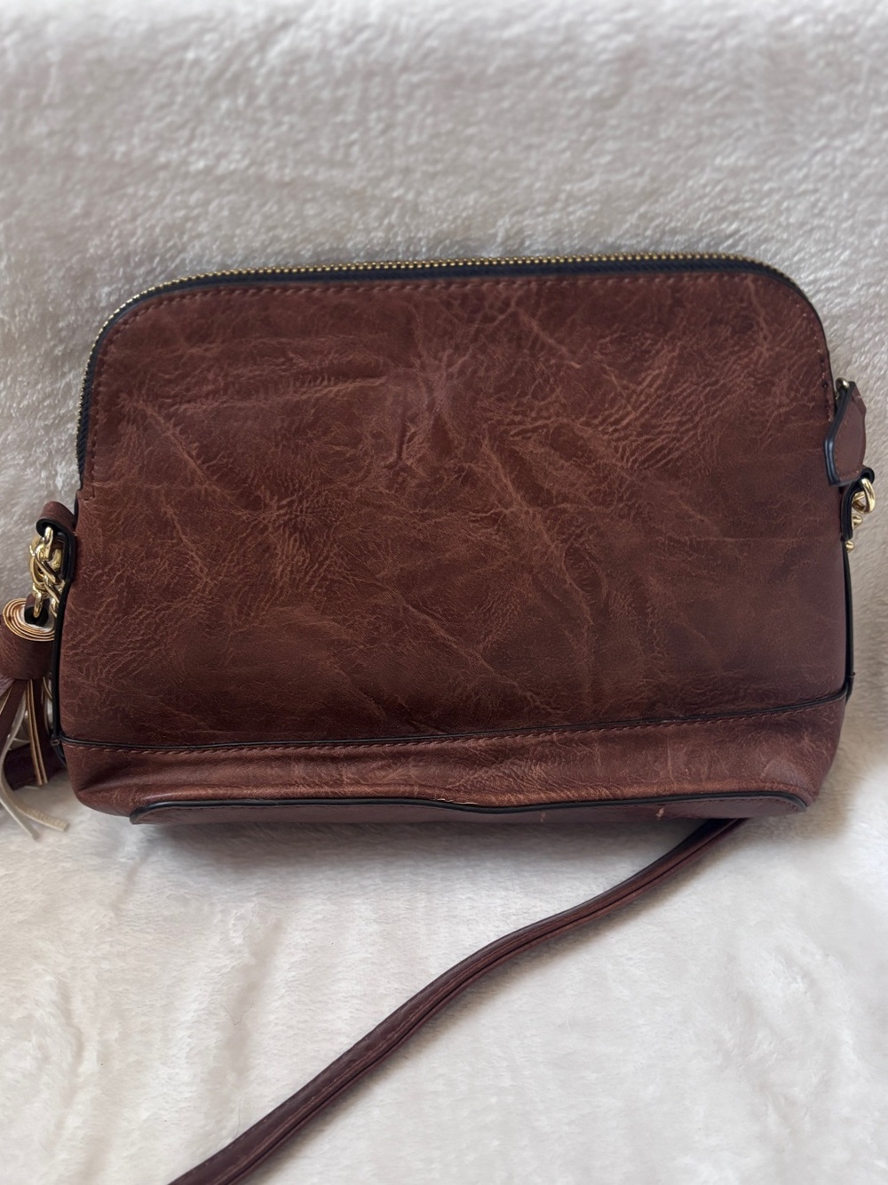 Madden Girl Brown Faux Leather Crossbody Bag Gold Chain Tassle - Picture 3 of 7